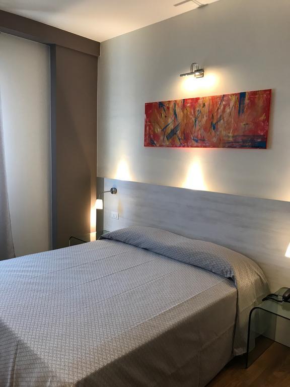 Novahotel Reggio Emilia Habitación foto